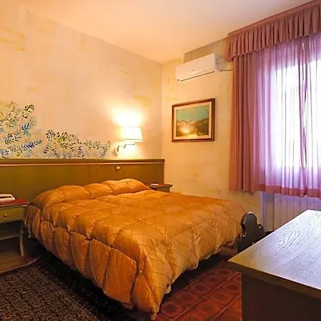 Hotel Ristorante La Nuova Fattoria 3*